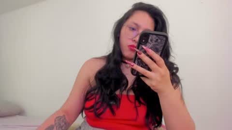 Snapshot of tatianaonnel_ chatting on 07/20/26, 07:05 tatiana onnel online show from 07/20/26, 07:05