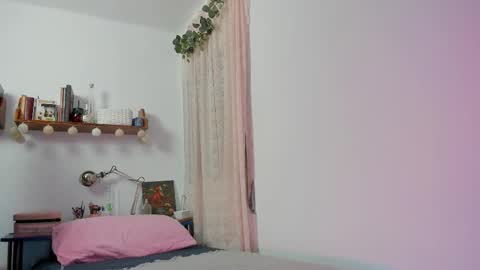 Tatianna online show from 12/04/25, 10:46