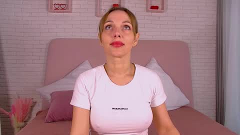 TatiBugati online show from 02/03/26, 06:40