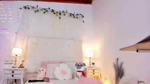 Tatiana      independent girl  online show from 10/23/25, 11:53