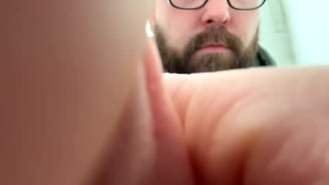 Snapshot of tattedcouple_777 chatting on 12/31/24, 02:47 MrMrs online show from 12/31/24, 02:47