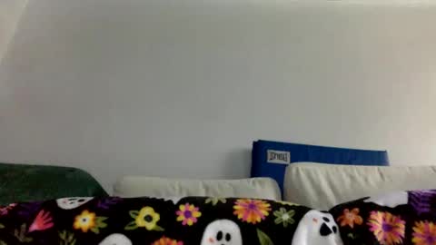 Snapshot of tattedcouple_777 chatting on 02/14/25, 06:40 MrMrs online show from 02/14/25, 06:40