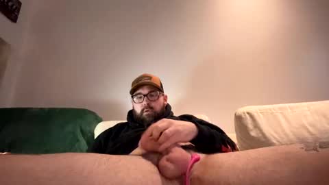 Snapshot of tattedcouple_777 chatting on 03/09/25, 03:43 MrMrs online show from 03/09/25, 03:43