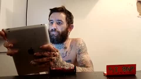 Snapshot of tattoo3333 chatting on 09/25/25, 03:38 tattoo3333 online show from 09/25/25, 03:38