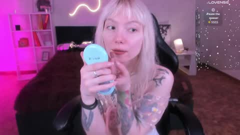 tattoo_artbaby online show from 04/09/26, 12:54