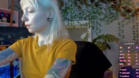 Snapshot of tattoo_artbaby chatting on 06/25/26, 05:12 tattoo_artbaby online show from 06/25/26, 05:12