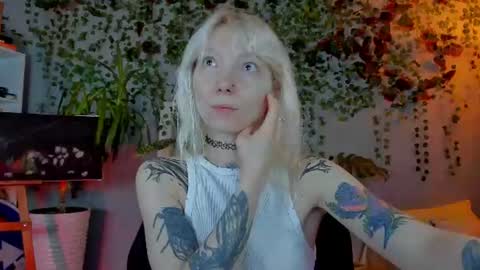 Snapshot of tattoo_artbaby chatting on 07/04/26, 01:12 tattoo_artbaby online show from 07/04/26, 01:12