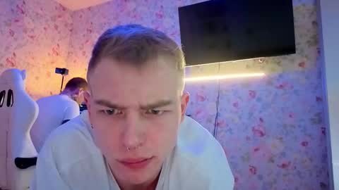 Alex but u can call me Theo online show from 02/02/26, 07:18