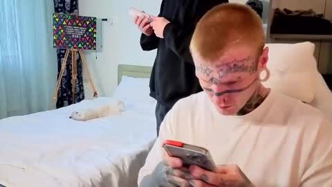 Alex but u can call me Theo online show from 02/03/26, 09:14