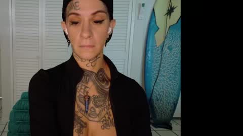 Snapshot of tattooed_natalia chatting on 05/10/26, 12:32 Natalia 3 online show from 05/10/26, 12:32