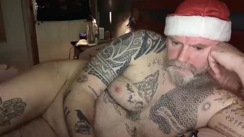 Snapshot of tattooeddilf01 chatting on 12/22/24, 11:52 Tattooeddilf 01 online show from 12/22/24, 11:52
