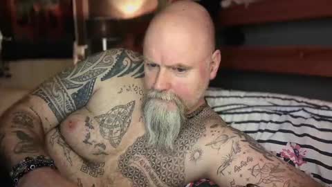 Tattooeddilf 01 online show from 12/23/25, 12:19