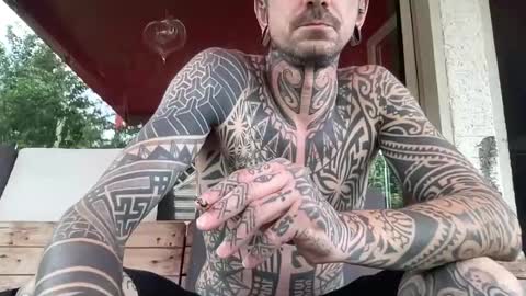 Snapshot of tattooguy999 chatting on 06/15/26, 03:36 Dude online show from 06/15/26, 03:36