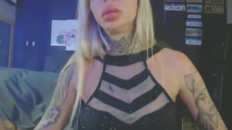 tatuada_safada online show from 09/23/25, 04:04