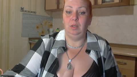 tatyanka_ online show from 12/21/25, 12:51