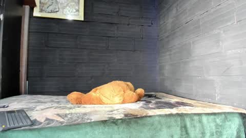 Snapshot of taurus_boy1 chatting on 01/24/25, 09:47 T A U R U S online show from 01/24/25, 09:47