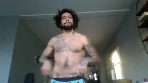 Snapshot of taurusbaeforever chatting on 10/28/25, 01:14 taurusbaeforever online show from 10/28/25, 01:14