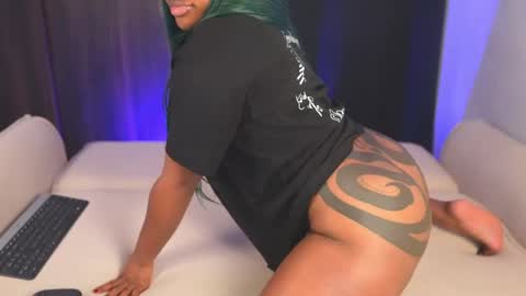 Snapshot of taurussfaiiry chatting on 03/04/26, 03:01 taurussfaiiry online show from 03/04/26, 03:01