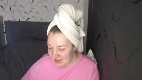 Diana online show from 04/15/26, 05:58