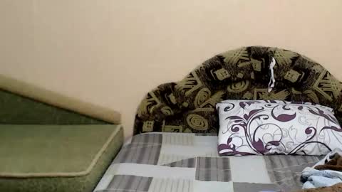 Taya online show from 11/15/25, 05:53