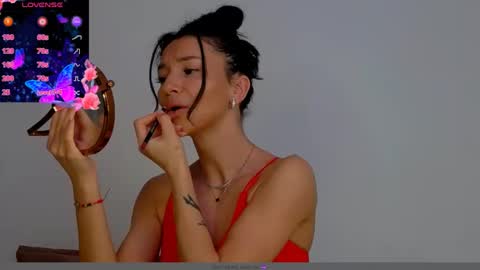 Snapshot of tayakayan chatting on 12/19/24, 02:56 TayaKayan online show from 12/19/24, 02:56