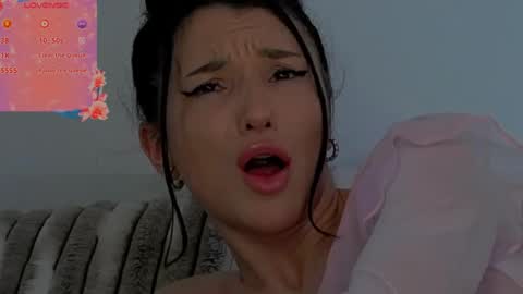 Snapshot of tayakayan chatting on 02/10/25, 06:20 TayaKayan online show from 02/10/25, 06:20