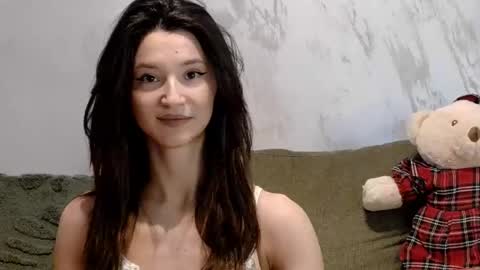 TayaKayan online show from 02/15/26, 11:30