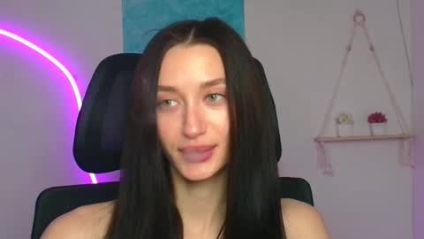 Taya online show from 04/20/26, 05:43