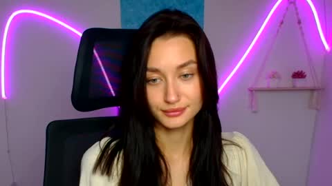 Snapshot of tayavibe chatting on 06/18/26, 05:41 Taya online show from 06/18/26, 05:41