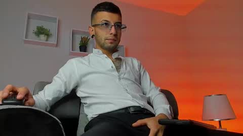 tayer_bennet online show from 09/23/25, 03:09