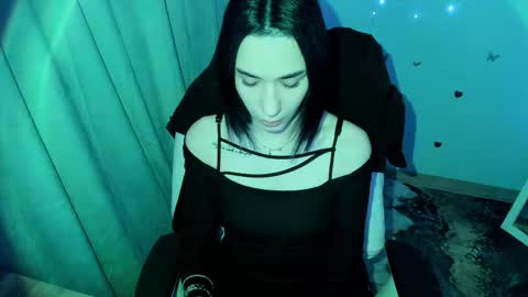 Tayla online show from 12/15/25, 07:45