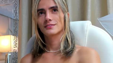 Snapshot of tayler_swift1 chatting on 12/12/24, 06:47 tayler_swift1 online show from 12/12/24, 06:47