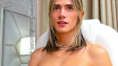 Snapshot of tayler_swift1 chatting on 01/18/25, 06:56 tayler_swift1 online show from 01/18/25, 06:56