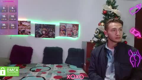 Snapshot of tayler_yuliet chatting on 01/03/25, 01:03 pareja ardiente online show from 01/03/25, 01:03