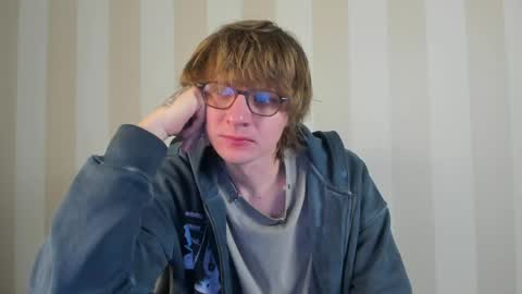 Tayler online show from 04/22/26, 05:10