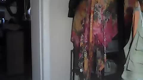 Snapshot of taylor3made chatting on 02/25/25, 07:42 taylor3made online show from 02/25/25, 07:42