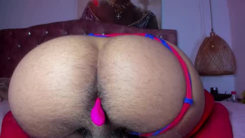 Snapshot of taylor_106 chatting on 12/09/24, 05:41 Taylor Duran. online show from 12/09/24, 05:41