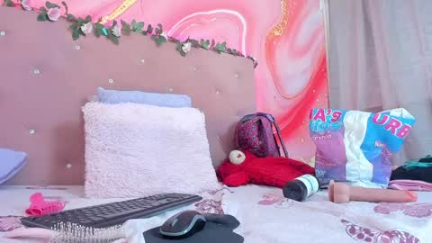 Sarah  online show from 01/27/25, 07:03