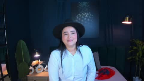 Taylor Bennet online show from 01/25/25, 12:05