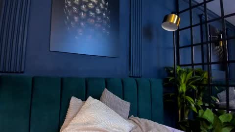 Taylor Bennet online show from 02/10/25, 03:21