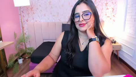 Taylor Bennet online show from 04/23/26, 12:29