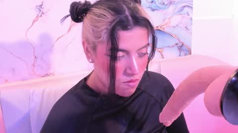 taylor_cupper_ online show from 10/16/25, 09:05