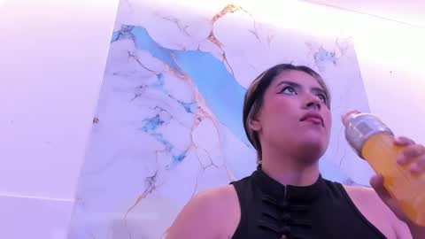 taylor_cupper_ online show from 10/22/25, 04:02