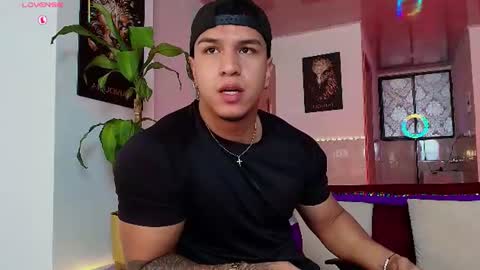 Snapshot of taylor_johnn chatting on 07/10/26, 01:36 Penagos zz online show from 07/10/26, 01:36
