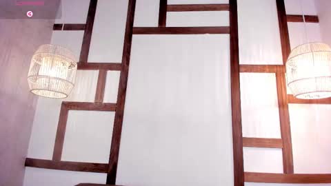 Taylor  Help me to get 100 thumbs up online show from 12/04/25, 04:59