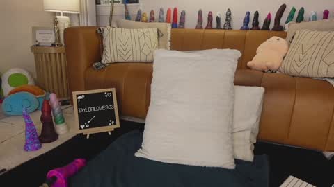 Taylor --  online show from 09/16/25, 10:27