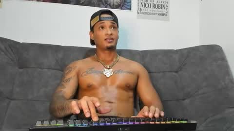 Taylor Mccarthy online show from 10/10/25, 03:16