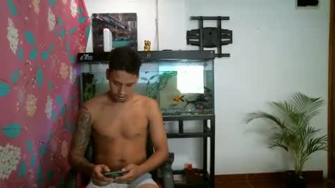 Taylor and Meghan online show from 10/17/25, 02:37