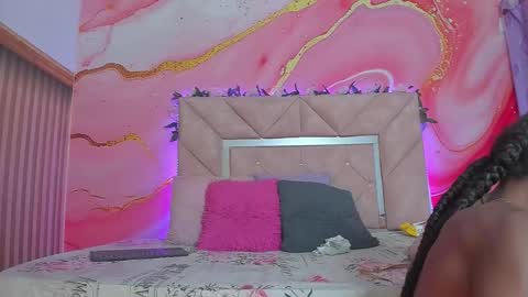 Oriana online show from 12/17/25, 11:05