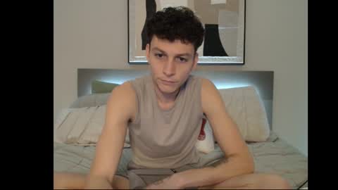 Snapshot of taylorcamz chatting on 11/09/25, 01:15 taylorcamz online show from 11/09/25, 01:15